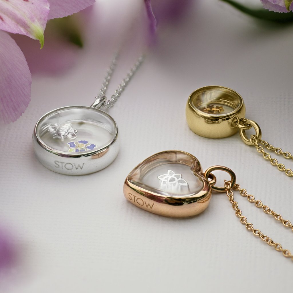 Stow Lockets Medium Rose Gold Heart Locket