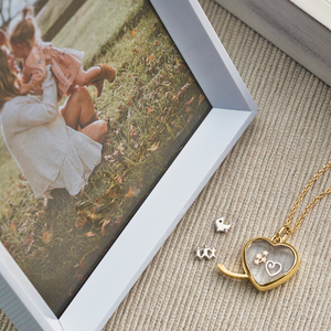 Medium Gold Heart Locket | Lockets | Stow Lockets