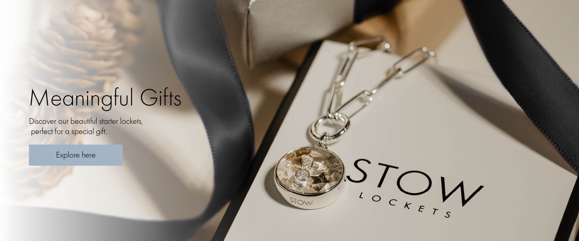 Stow Lockets