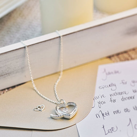 Silver-Medium-Heart-locket-love-hearts-love-virtue-silver-chain