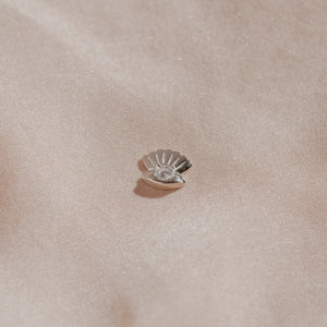 Scallop - Inner Beauty | Charms | Stow Lockets