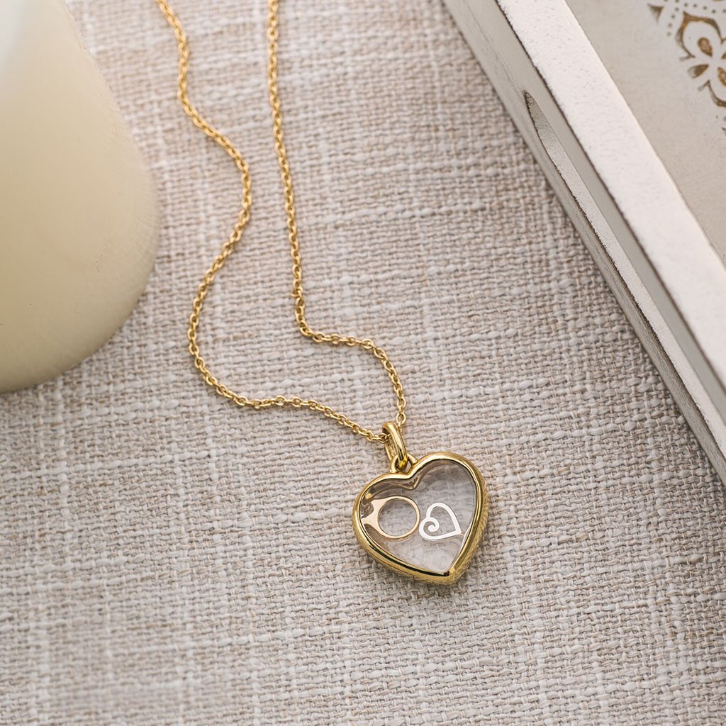 Medium Gold Heart Locket | Lockets | Stow Lockets